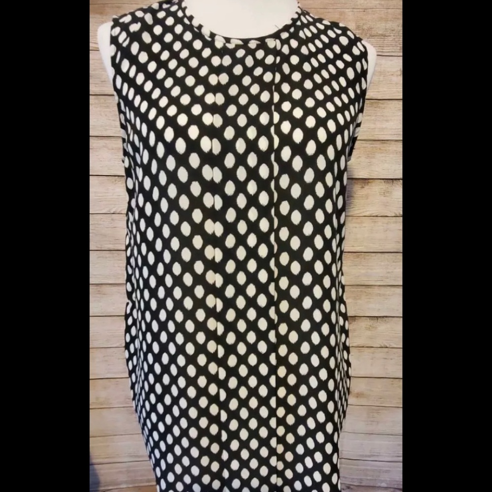 Perfect summer Vince Camuto sleeveless blouse